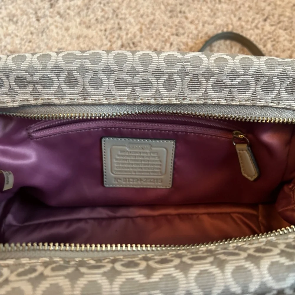 Like New Coach Signature Gray Jacquard & Leather Madison Satchel #D1394-25215